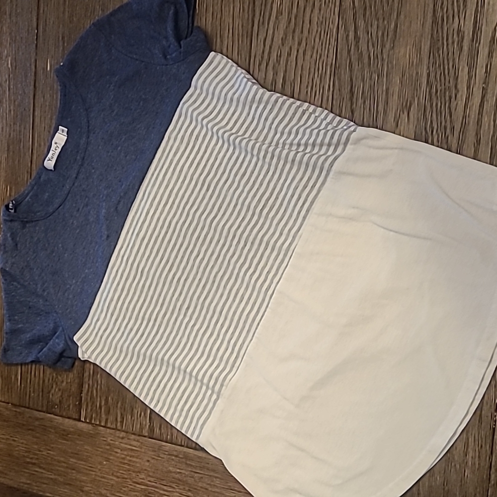 Color block top size small